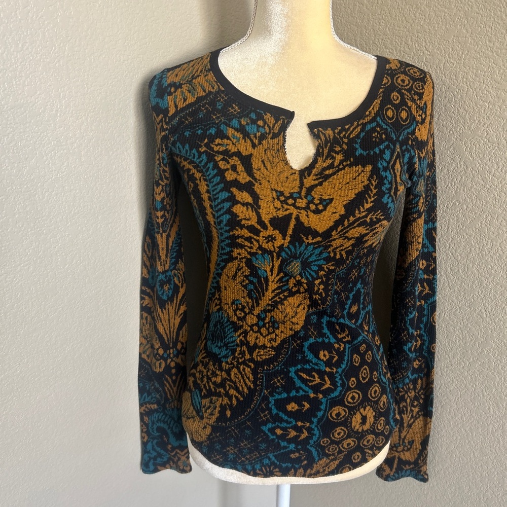 Lucky Brand NWT Black Long-Sleeve Keyhole Top with Mustard & Teal Paisley size S